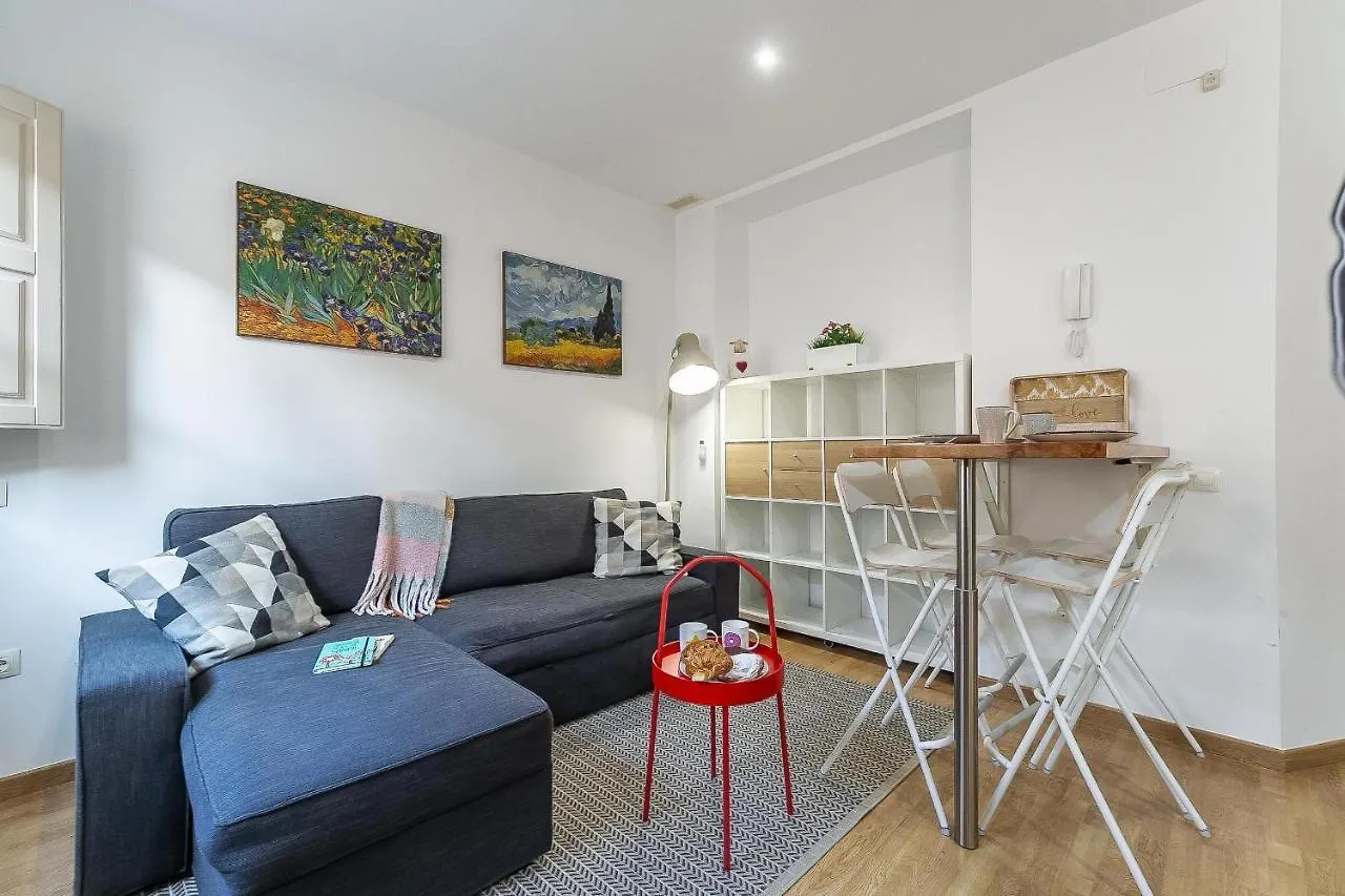 Central Malaga Apartment At Mitjana Plaza 0*,
